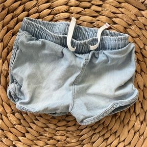 Girls shorts 2t